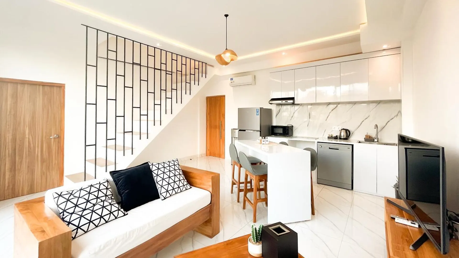 Villa Seminyak Loft 360 3 Bedroom