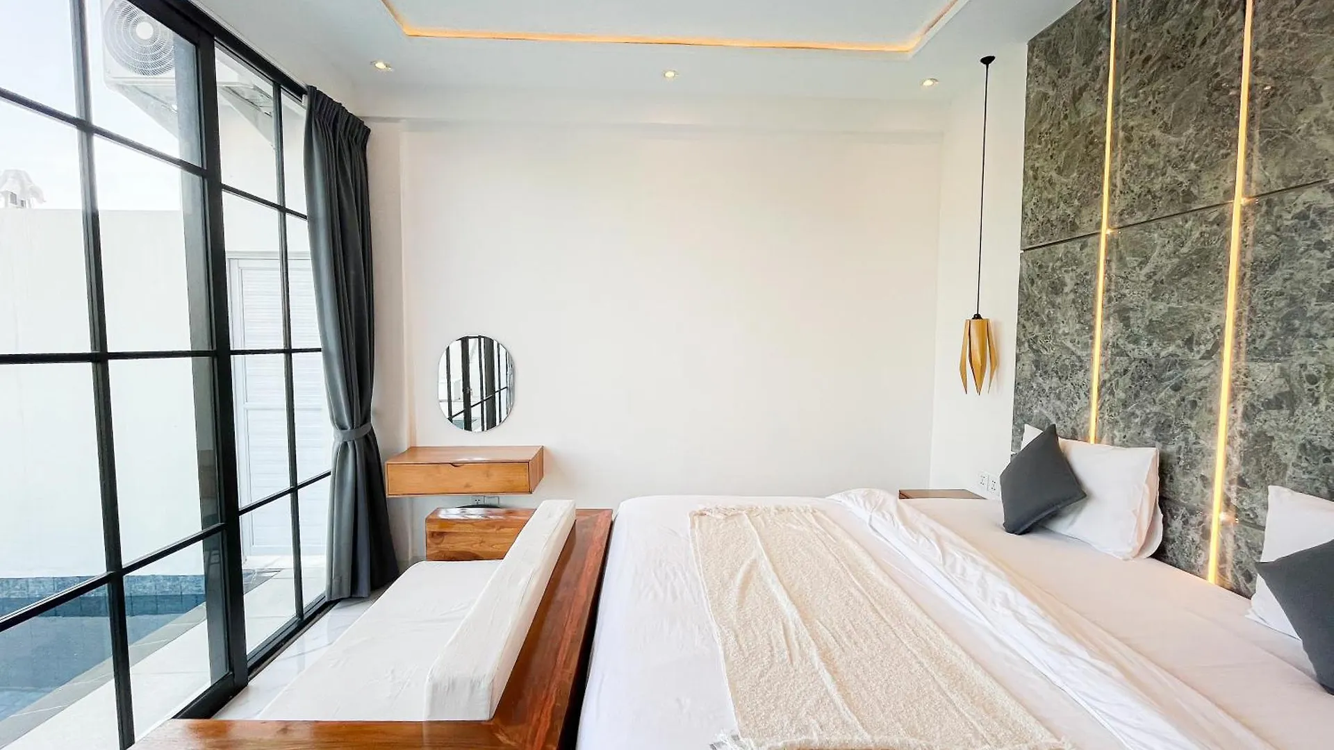 Villa Seminyak Loft 360 3 Bedroom  Seminyak (Bali)