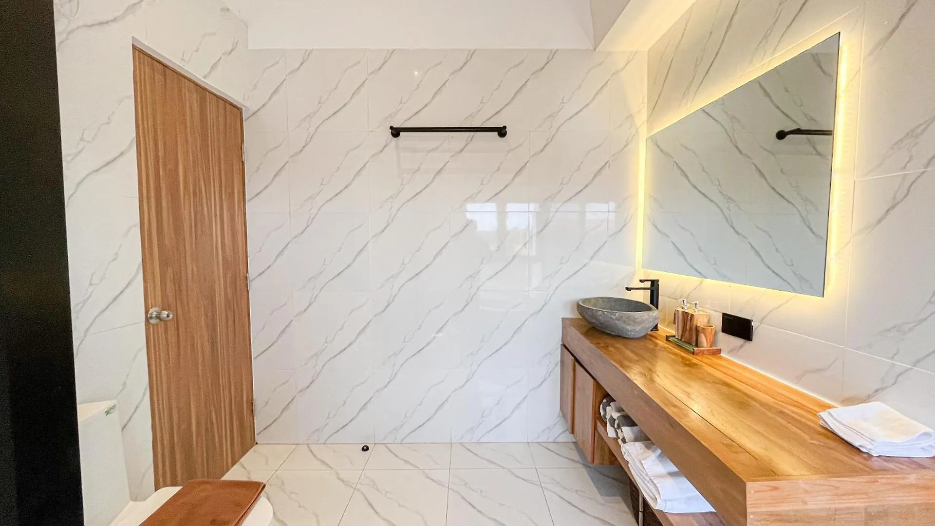 Villa Seminyak Loft 360 3 Bedroom